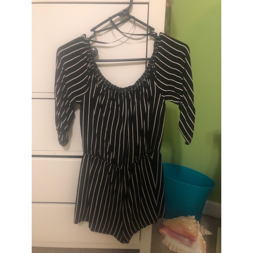 Strapless striped romper